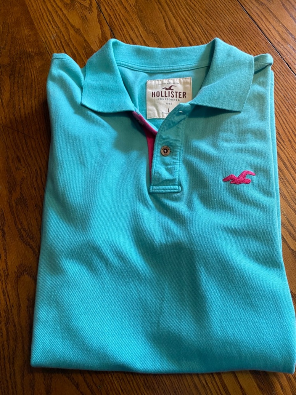 Hollister Polo Style Shirt size large
